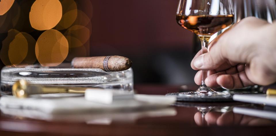 stafler-cigarloune-1149